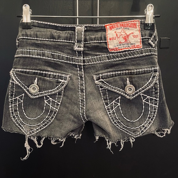 True religion distressed jean shorts - Picture 2 of 5